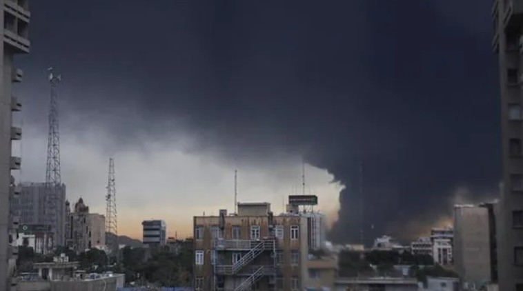 ఇరాన్‌లో ‘బ్లాక్ రెయిన్’ కలకలం